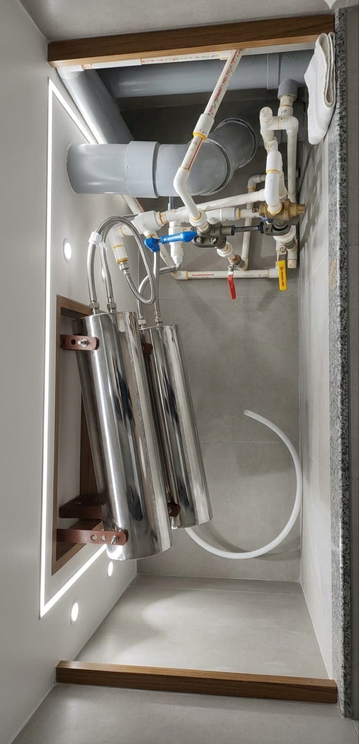 Uniwater system installed inside the plumbing shaft